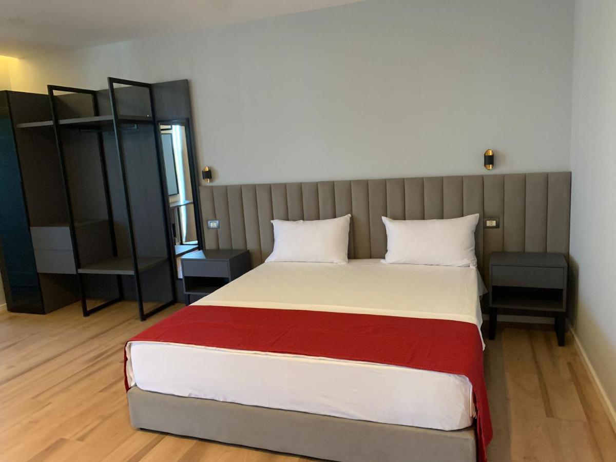 Bora Bora Aparthotel Velipoje