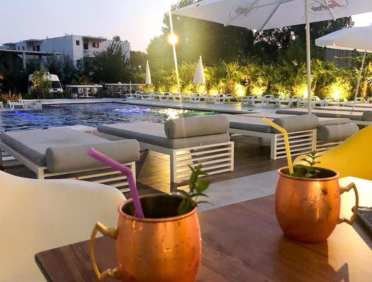 Bora Bora Aparthotel 3*